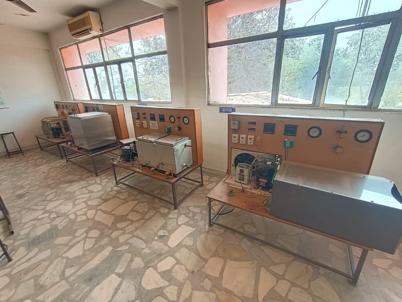 Electronics lab
